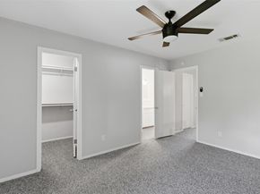 4204 Hudson Bend RD B, Austin TX 78734