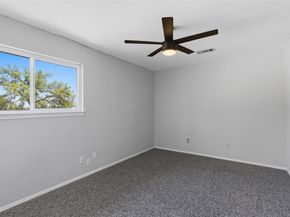 4204 Hudson Bend RD B, Austin TX 78734