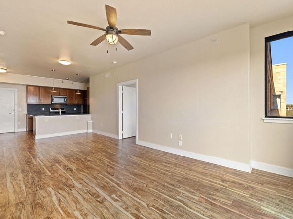 3016 Guadalupe ST 303, Austin TX 78705