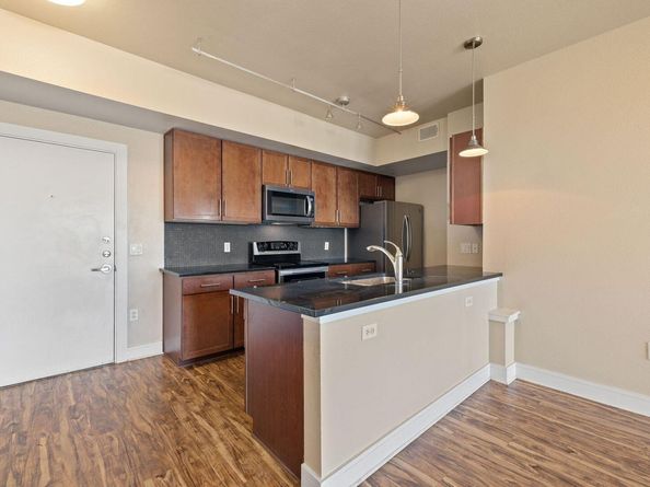 3016 Guadalupe ST 303, Austin TX 78705