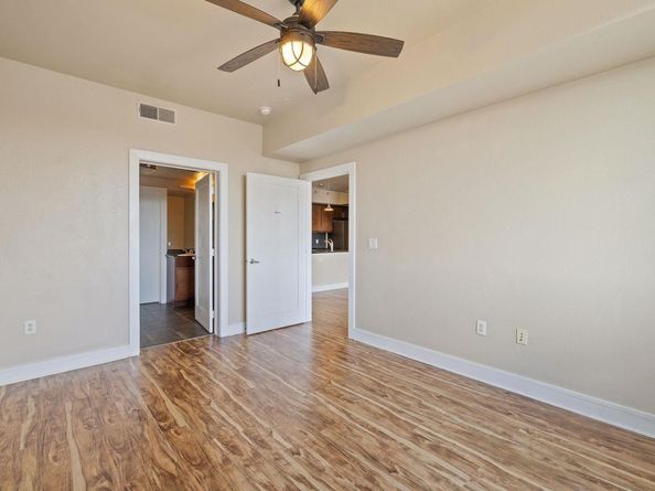 3016 Guadalupe ST 303, Austin TX 78705