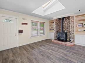 7605 Meadowview LN, Austin TX 78752