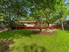7605 Meadowview LN, Austin TX 78752