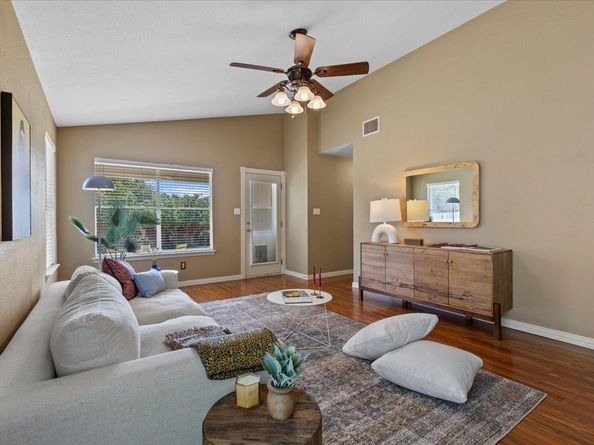 17409 Salt Flat LN, Round Rock TX 78664