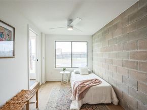 700 Denson DR 1101, Austin TX 78752