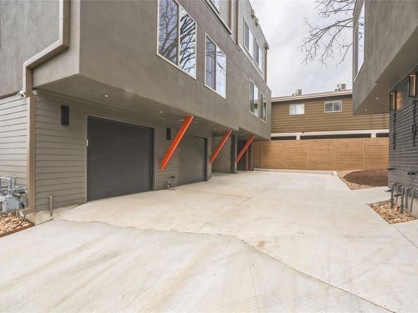 700 Denson DR 1101, Austin TX 78752