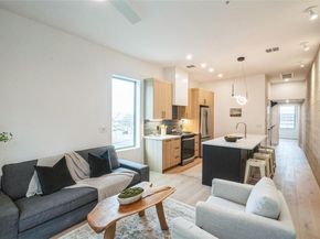 700 Denson DR 1101, Austin TX 78752