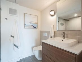 700 Denson DR 1101, Austin TX 78752