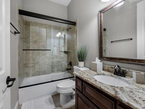 208 Santaluz LN, Austin TX 78732