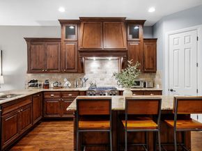 208 Santaluz LN, Austin TX 78732