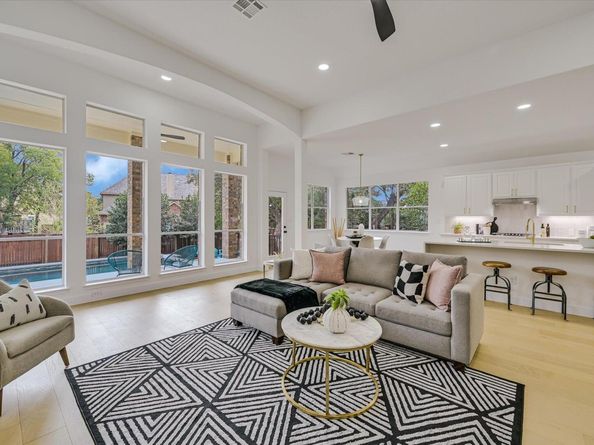 7017 Viridian LN, Austin TX 78739