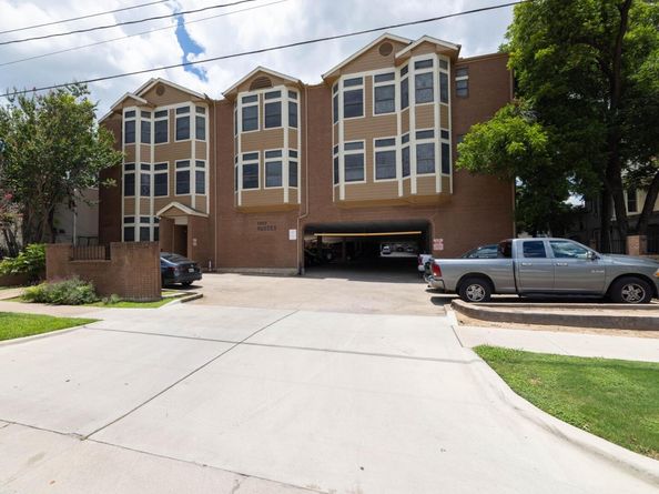 2802 Nueces ST 201, Austin TX 78705