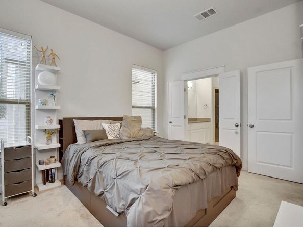 13001 Hymeadow DR 39, Austin TX 78729