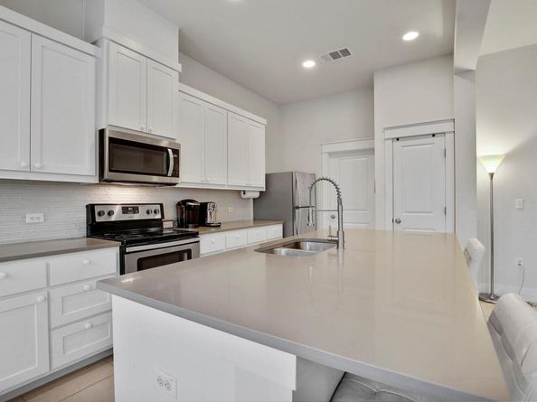 13001 Hymeadow DR 39, Austin TX 78729