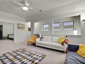 13001 Hymeadow DR 39, Austin TX 78729