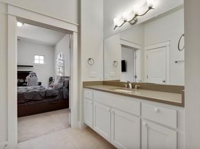 13001 Hymeadow DR 39, Austin TX 78729