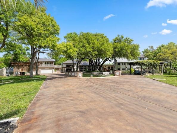 2804 Barefoot LN, Round Rock TX 78665
