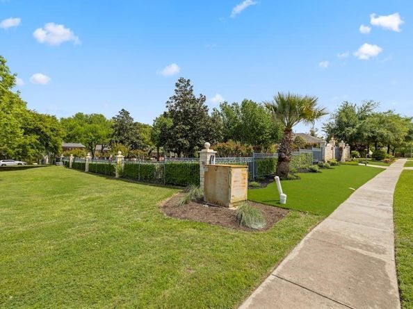 2804 Barefoot LN, Round Rock TX 78665