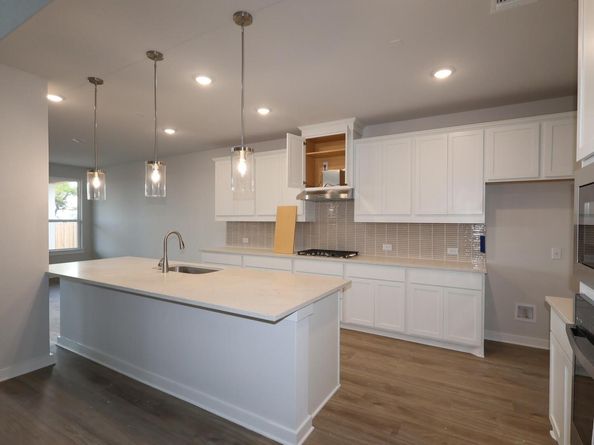 908 Frisco LN, Leander TX 78641