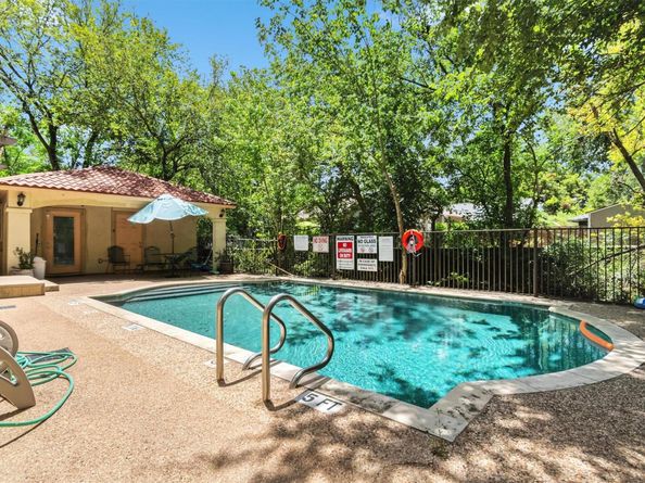407 E 45th ST 111, Austin TX 78751