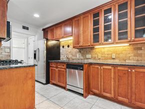 407 E 45th ST 111, Austin TX 78751
