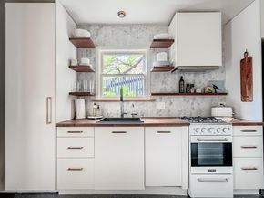 904 Avondale-A RD, Austin TX 78704