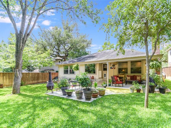 8013 Doe Meadow DR, Austin TX 78749