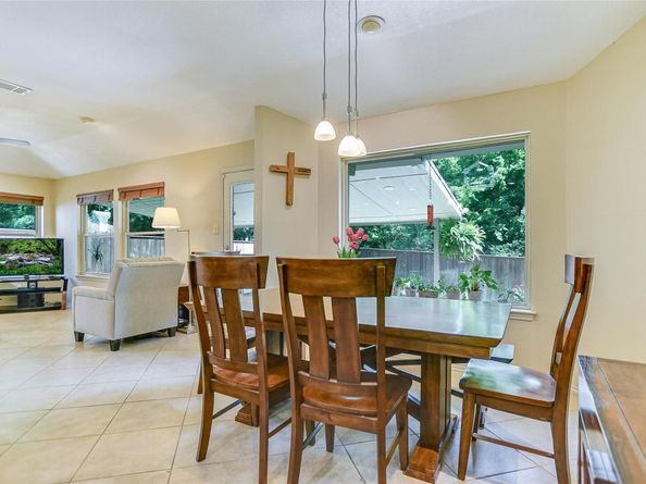 8013 Doe Meadow DR, Austin TX 78749