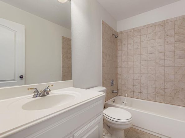 1404 Hidden Glen DR, Round Rock TX 78681