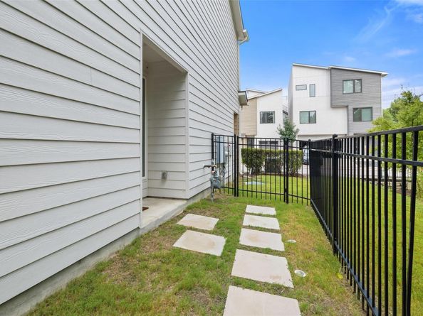 5202 Pink Poppy PASS, Austin TX 78735