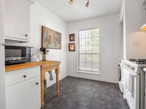 2425 Ashdale DR 47, Austin TX 78757