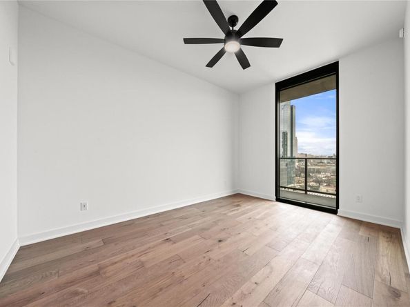 84 East Ave 2403, Austin TX 78701