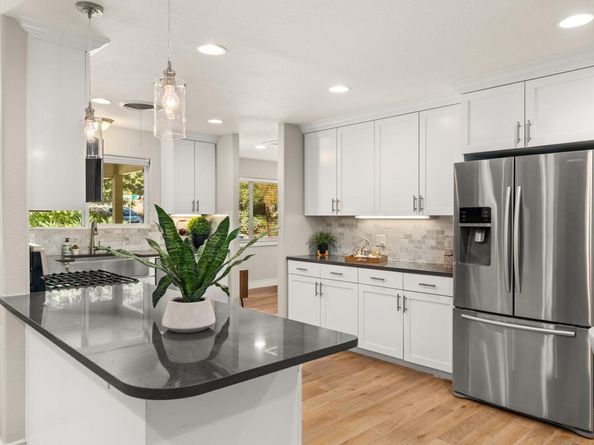 2301 East Side Dr, Austin TX 78704