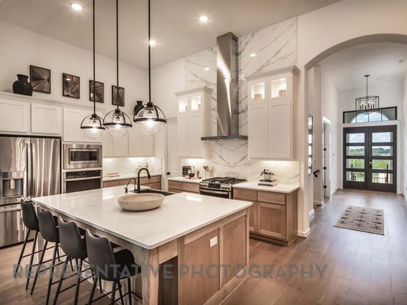 238 Jates Field BND, Liberty Hill TX 78642