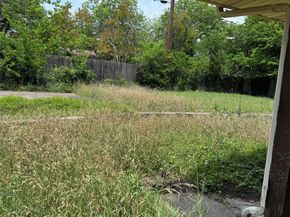 11302 Eubank DR, Austin TX 78758