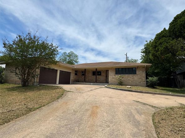 11302 Eubank DR, Austin TX 78758