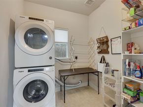 12287 Abbey Glen LN D1, Austin TX 78753