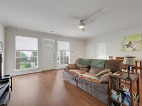 12287 Abbey Glen LN D1, Austin TX 78753