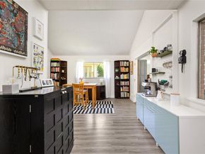 8800 Parkfield DR, Austin TX 78758