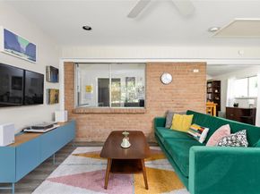 8800 Parkfield DR, Austin TX 78758