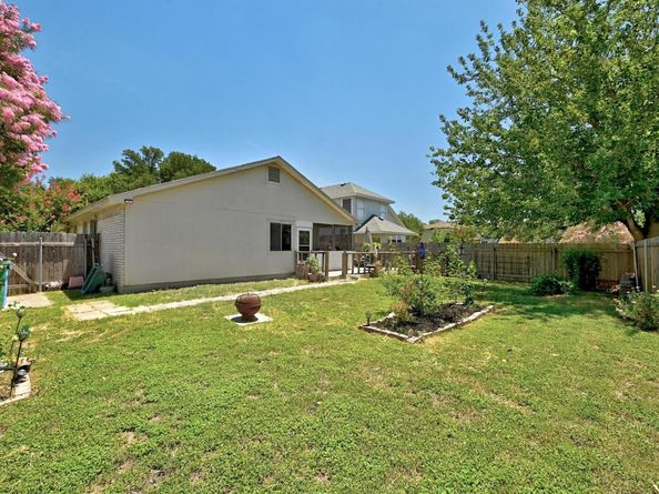 17502 Salt Flat LN, Round Rock TX 78664