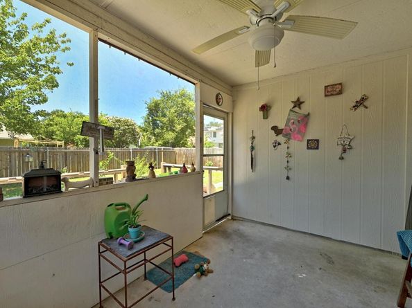 17502 Salt Flat LN, Round Rock TX 78664