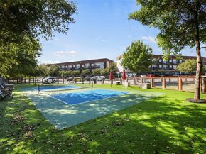 2505 Thornton RD 2306, Austin TX 78704