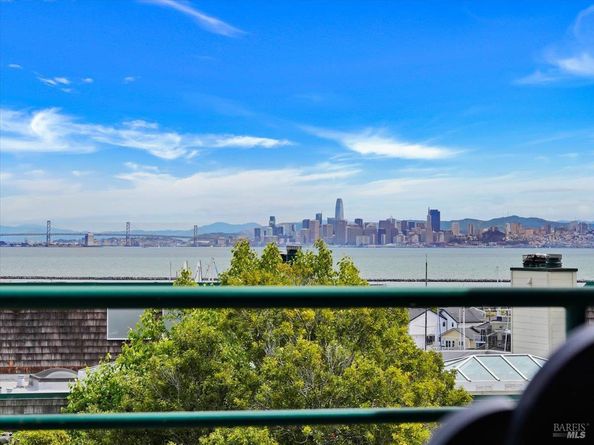 1201 Brickyard Way 105, Richmond CA 94801