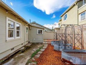 3661 Loma Vista Avenue, Oakland CA 94619