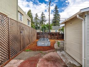 3661 Loma Vista Avenue, Oakland CA 94619