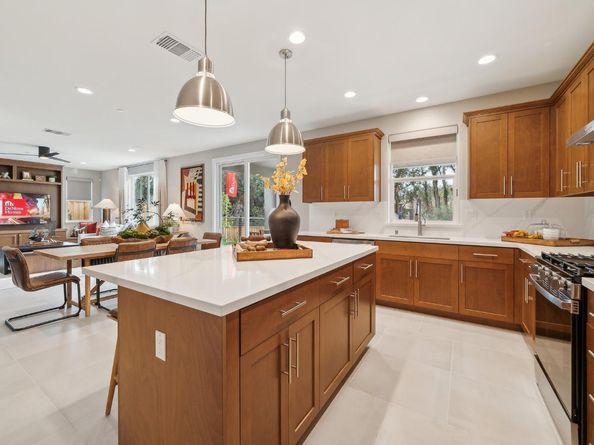 31 DeNova Lane, Martinez CA 94553