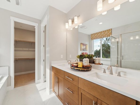 31 DeNova Lane, Martinez CA 94553