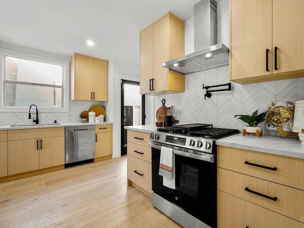 1074 Annerley Road, Piedmont CA 94610