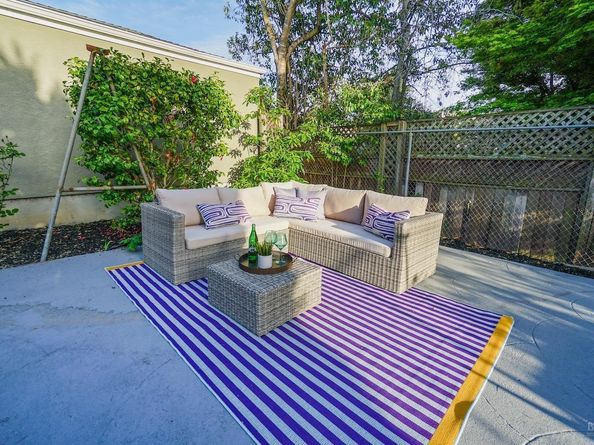 1074 Annerley Road, Piedmont CA 94610